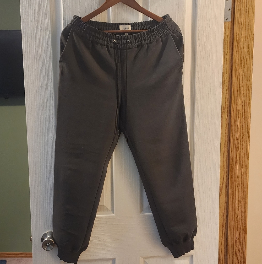 Wilfred Women's Jogger Pants in Charcoal Gray